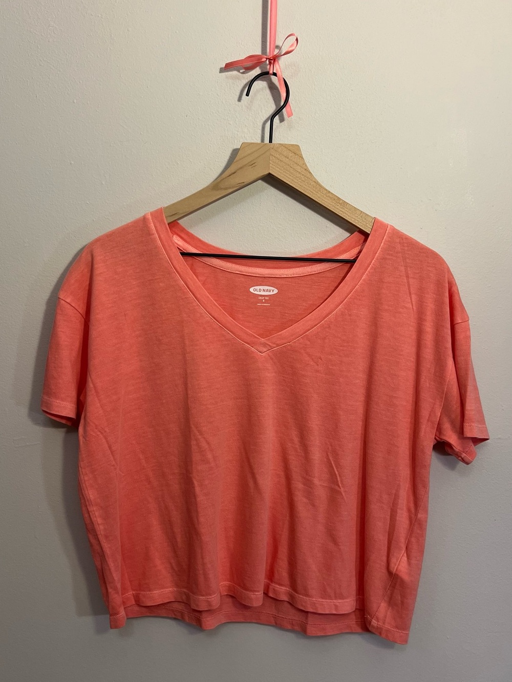 Old Navy Short Sleeve Cropped V-neck Tee Sparkling Grapefruit Small